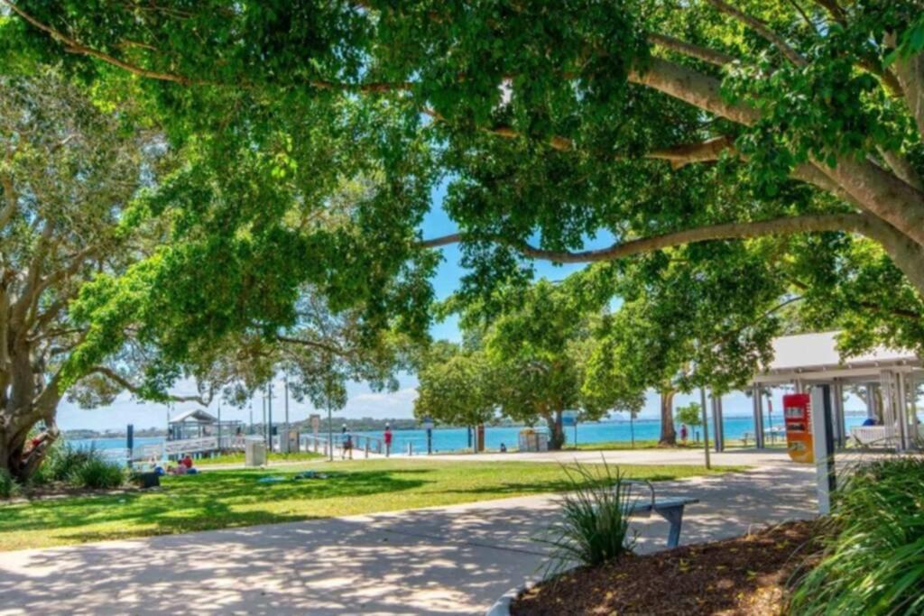 Bribie Island Unit With Pool - Amazing Beaches & Lifestyle! Bongaree Extérieur photo